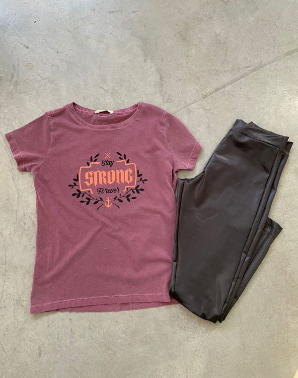 T-shirt Strong